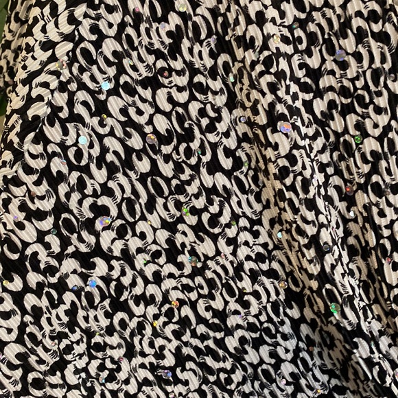 Vintage 90s/Y2K Black and White Sequined Top - Picture 5 of 8